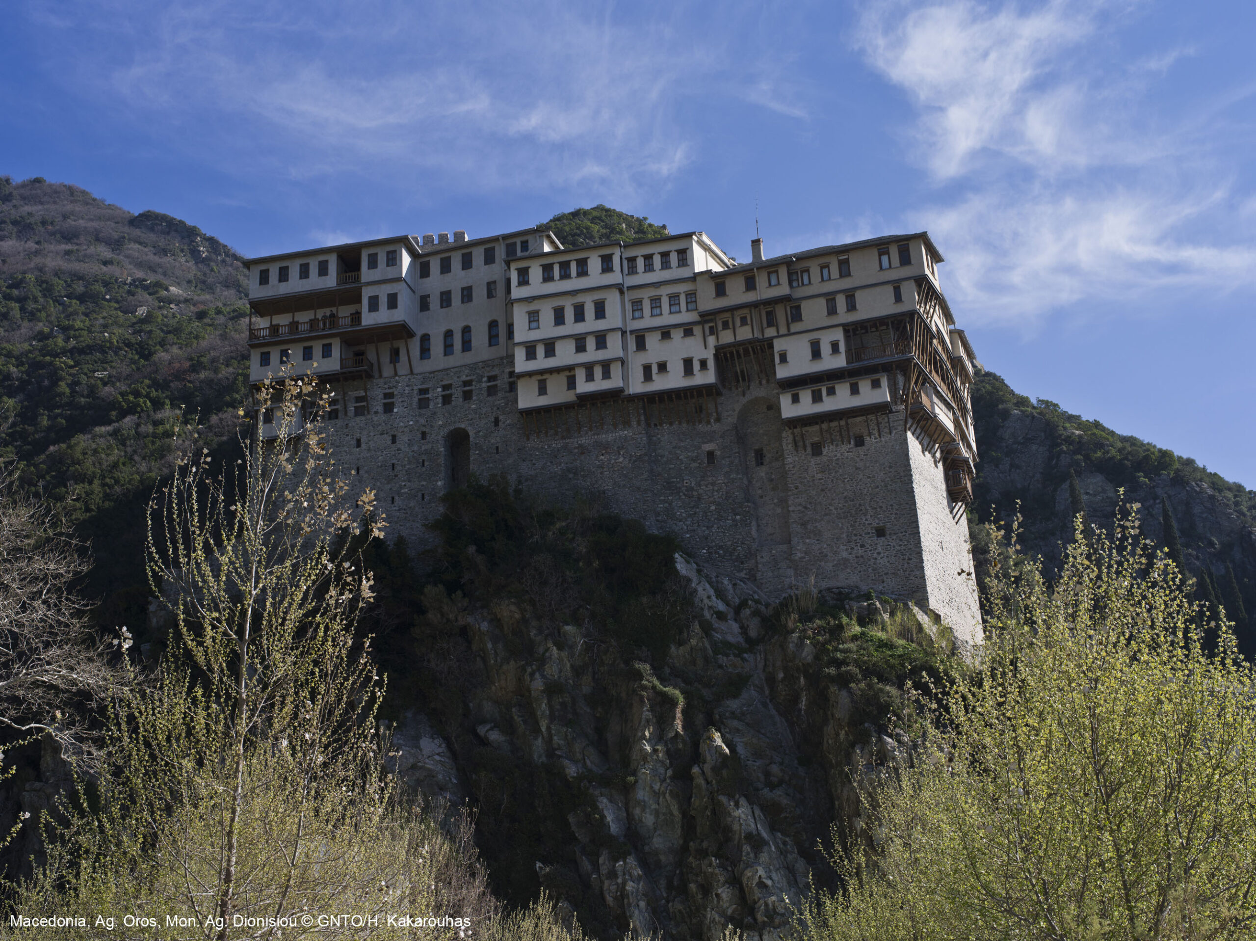 Macedonia_AgOros_MoniDionisiou_9626_HKakarouhas